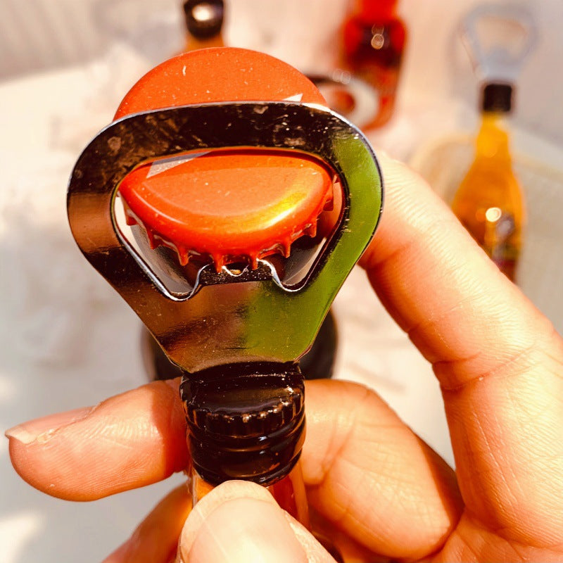 家用好物】磁吸啤酒开瓶器创意洋酒瓶起子冰箱贴立体酒瓶现货混批