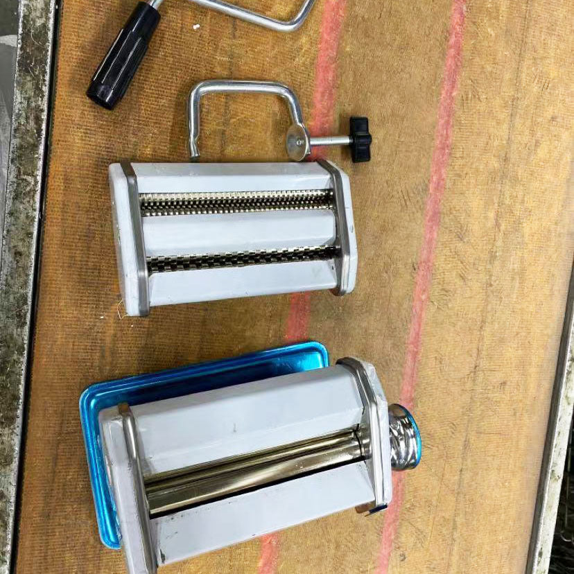 跨境分体二刀不锈钢手摇压面机家用面条机饺子皮机9档调加厚包装