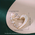 [Gift Box] A Pearl Brooch 7-8Mm White Flat Round Natural Freshwater Pearl Brooch Heart Design Exquisite Additions Souvenir Daily Dating Party Celebrating Festivals Elegant Fashion Light Luxury Style