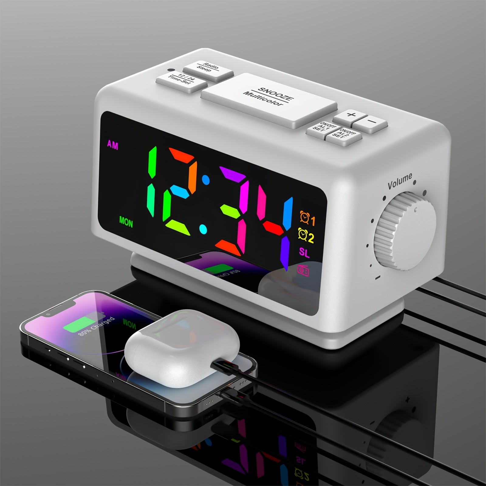 Moderan crni radio budilnik sa RGB LED ekranom, USB napajanjem, FM radiom, funkcijom "Snooze", i pozadinskim osvetljenjem, kompaktan dizajn za pored kreveta ili radni sto, šarmantan budilnik